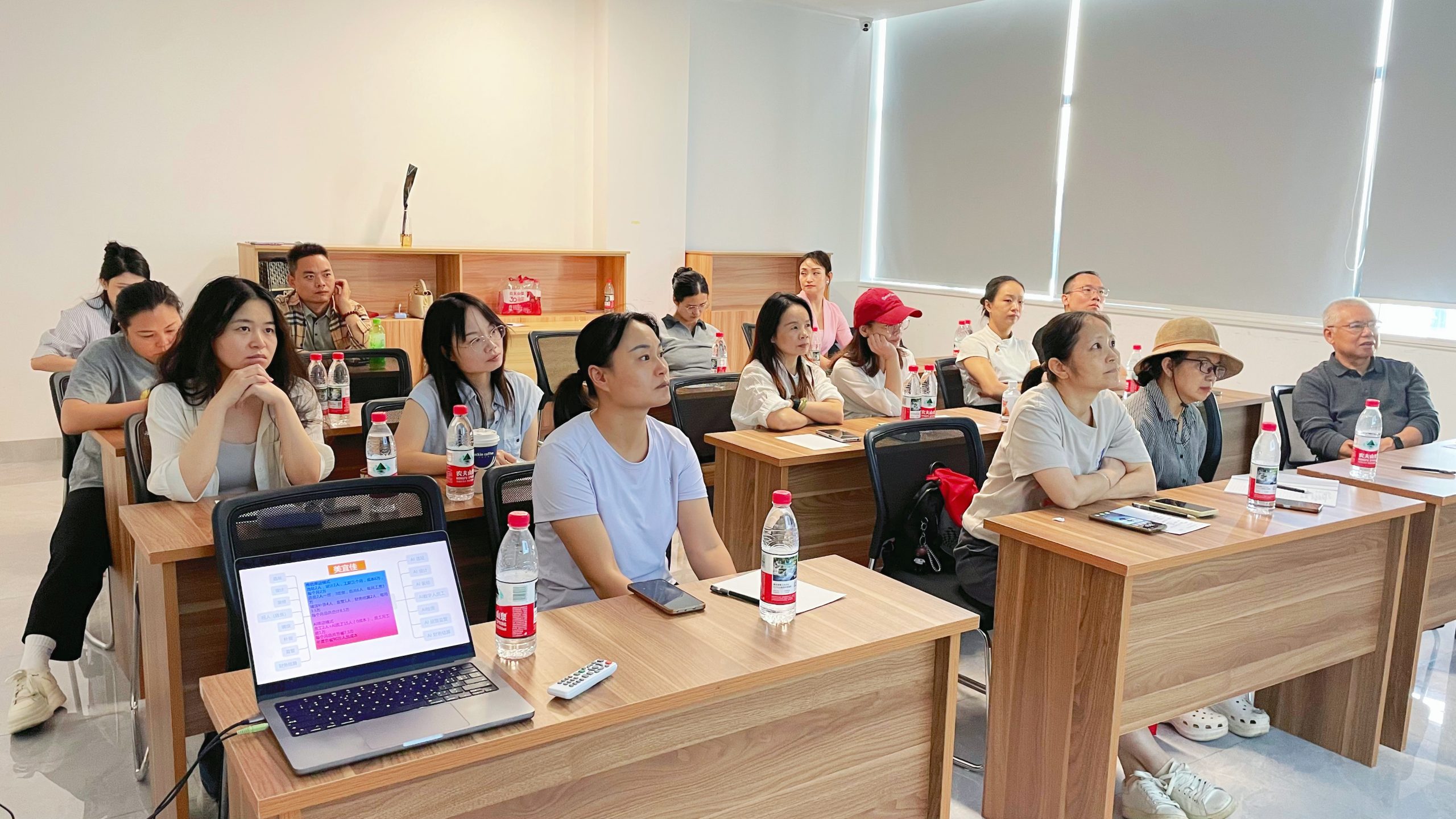 下岗再就业选月嫂:长沙中年人入行保姆级指南