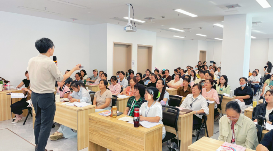 做月嫂需要学历吗？湖南月嫂报名的学历与年龄门槛