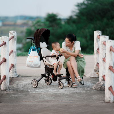 月嫂就业去月子中心好还是住家好？派单渠道对比