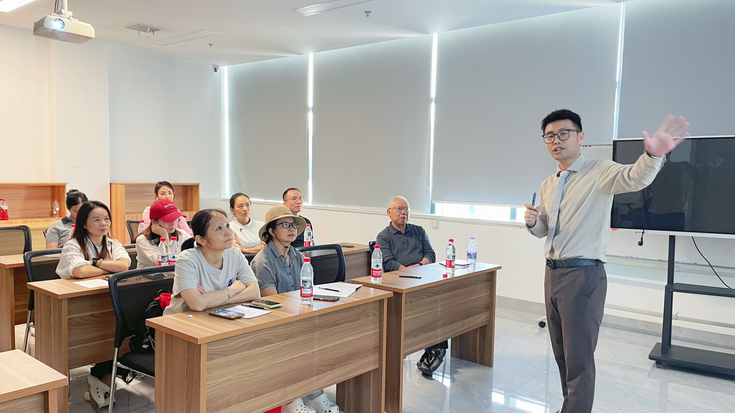 湖南早教师工资一般多少?长沙早教行业收入参考