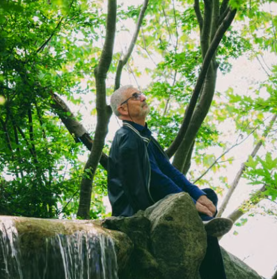 老人心理慰藉怎么做？养老护理员容易忽视的软实力