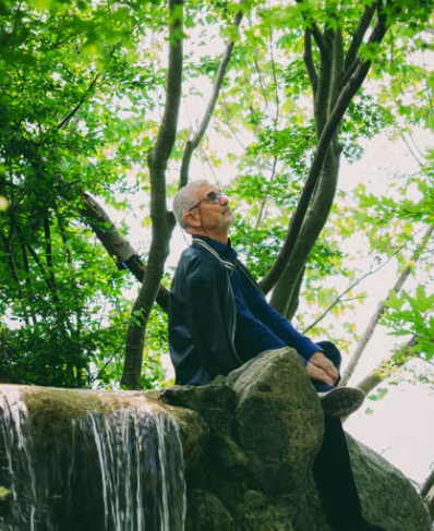 老人心理慰藉怎么做？养老护理员容易忽视的软实力